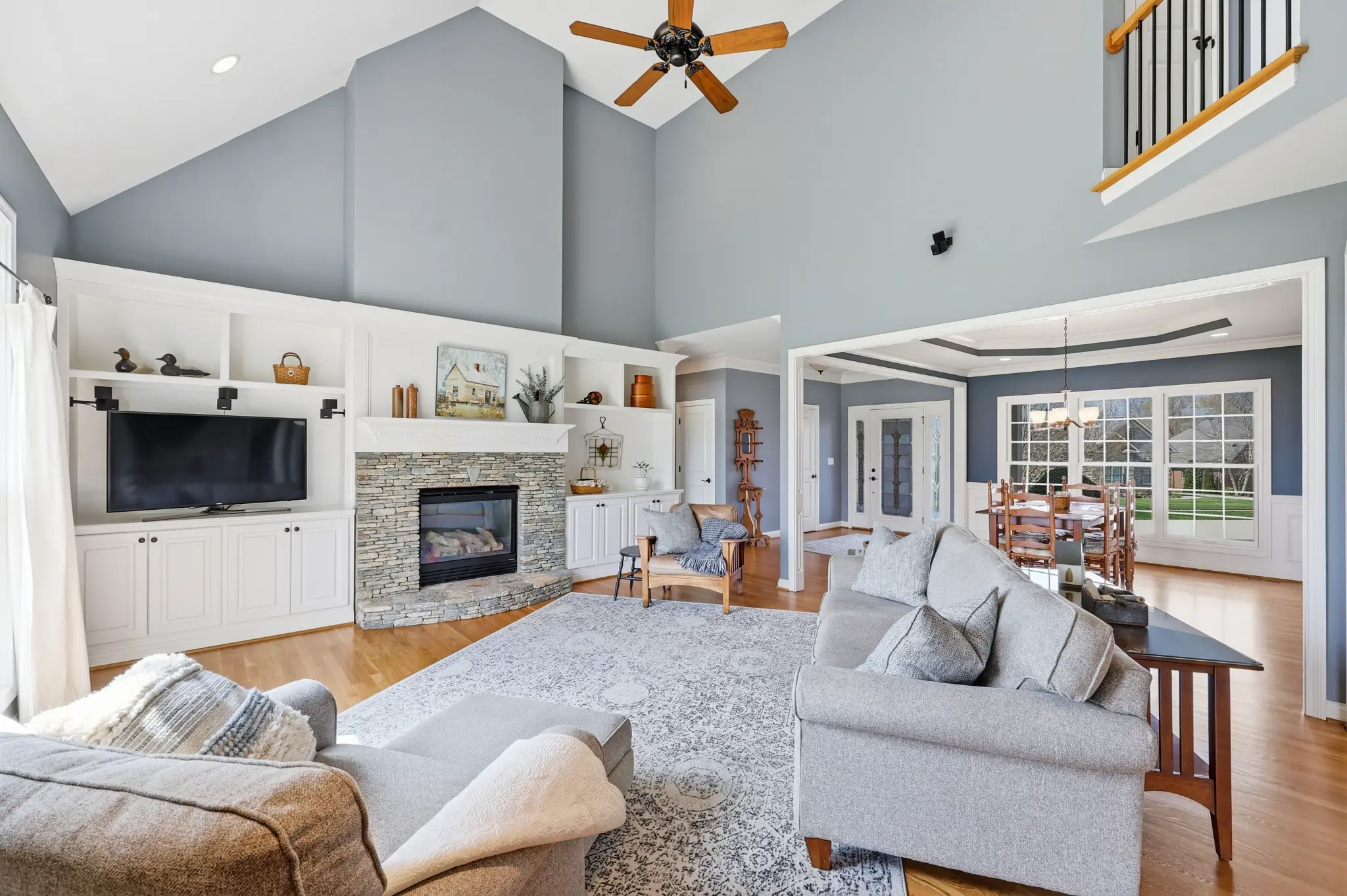 Thumbnail: Great room · Vaulted ceilings · Stone fireplace